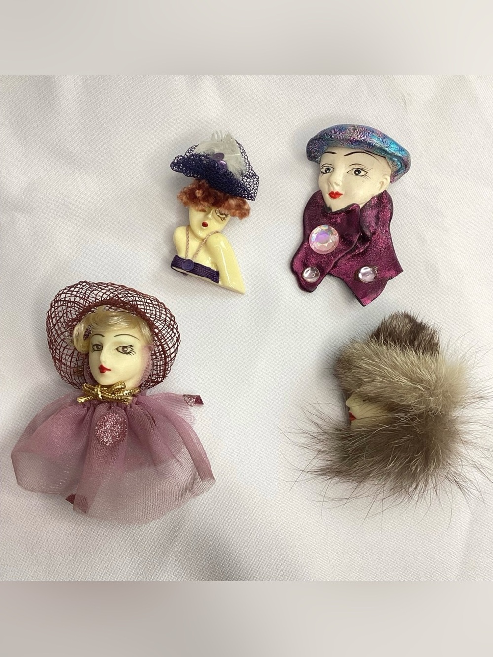 Vintage-Inspired Women’s Face Brooch Set in Mauve, Purple, Cream & Brown